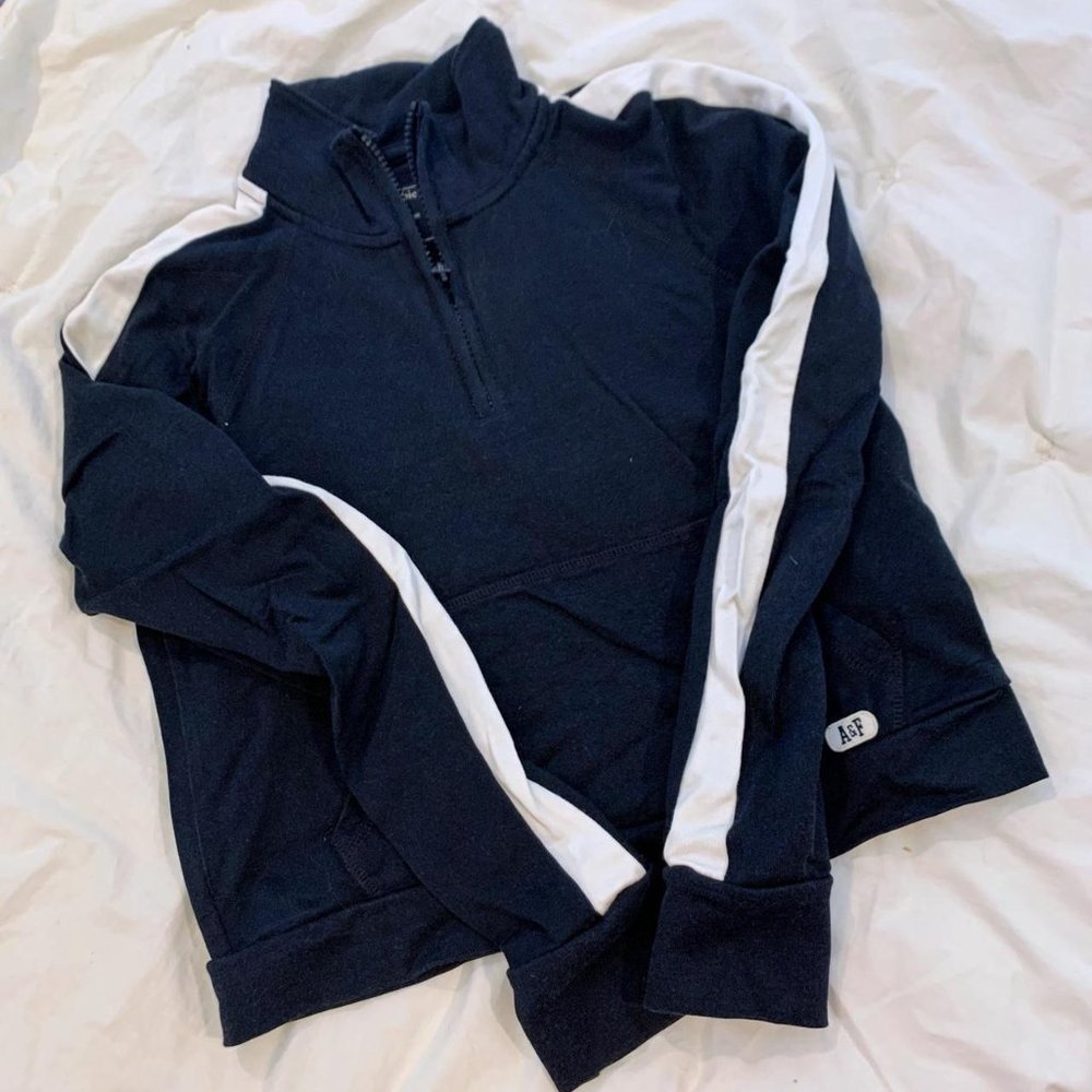 Abercrombie & Fitch quarter zip collegiate pull over